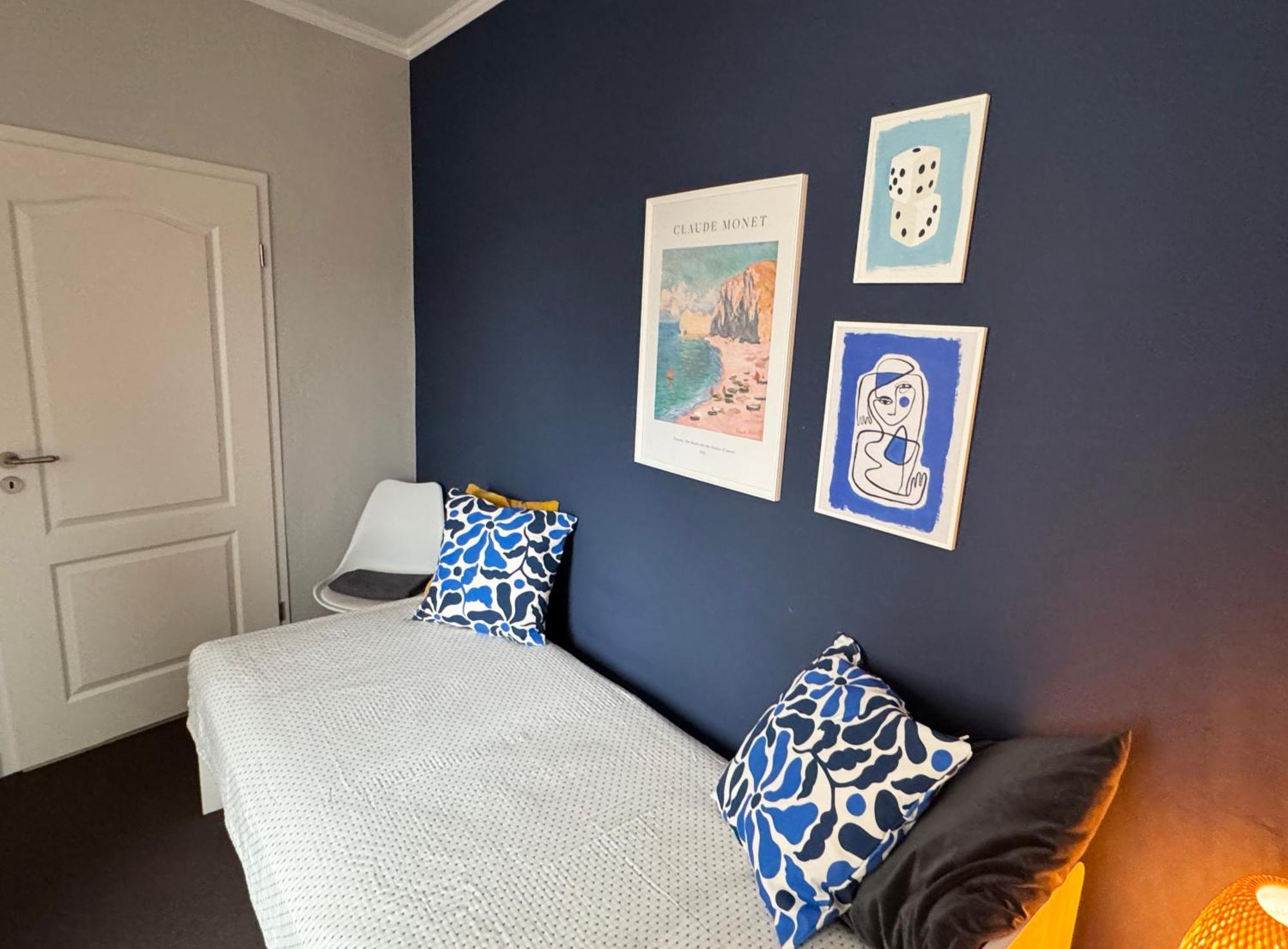 Huge Apartment With Sauna And Free Parking Duisburg Ngoại thất bức ảnh